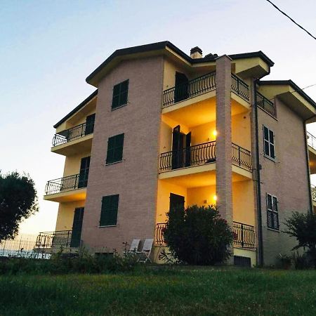 La Collina Di Emma Vila Massignano Exterior foto