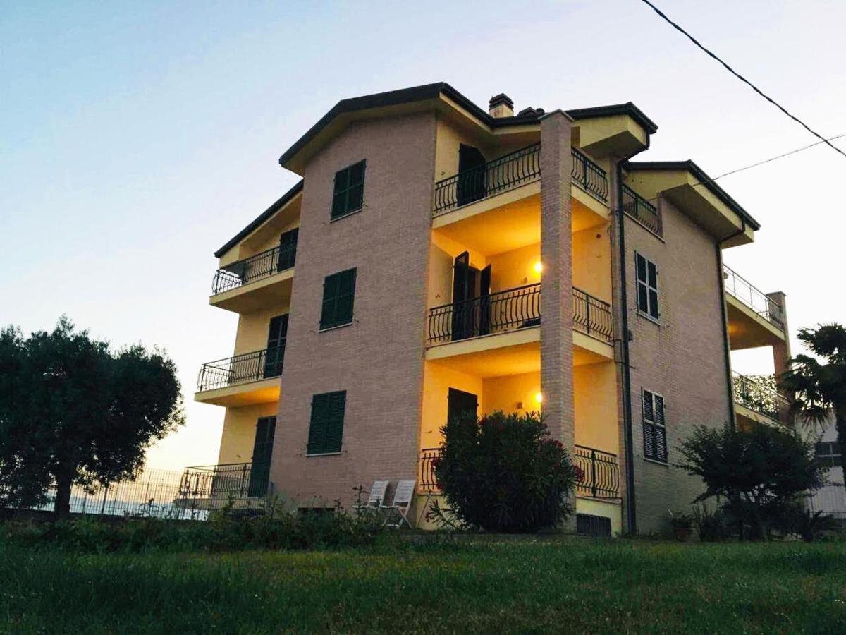 La Collina Di Emma Vila Massignano Exterior foto